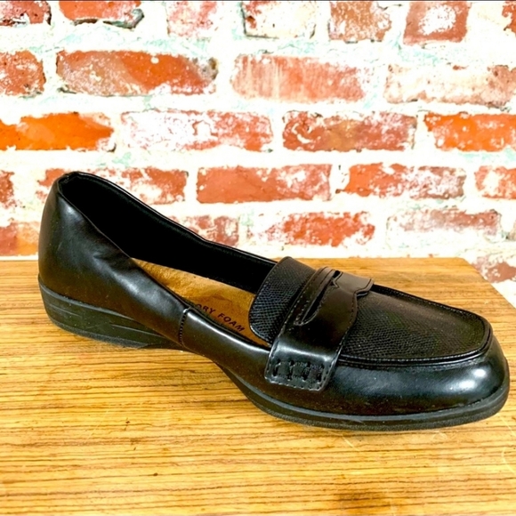 ♡ Black Faux Leather Penny Loafers 11W - Picture 8 of 15
